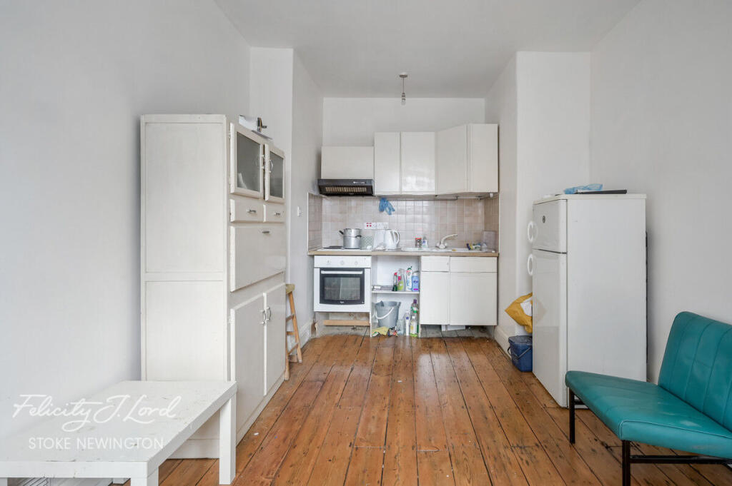 Main image of property: Gibson Gardens, London N16