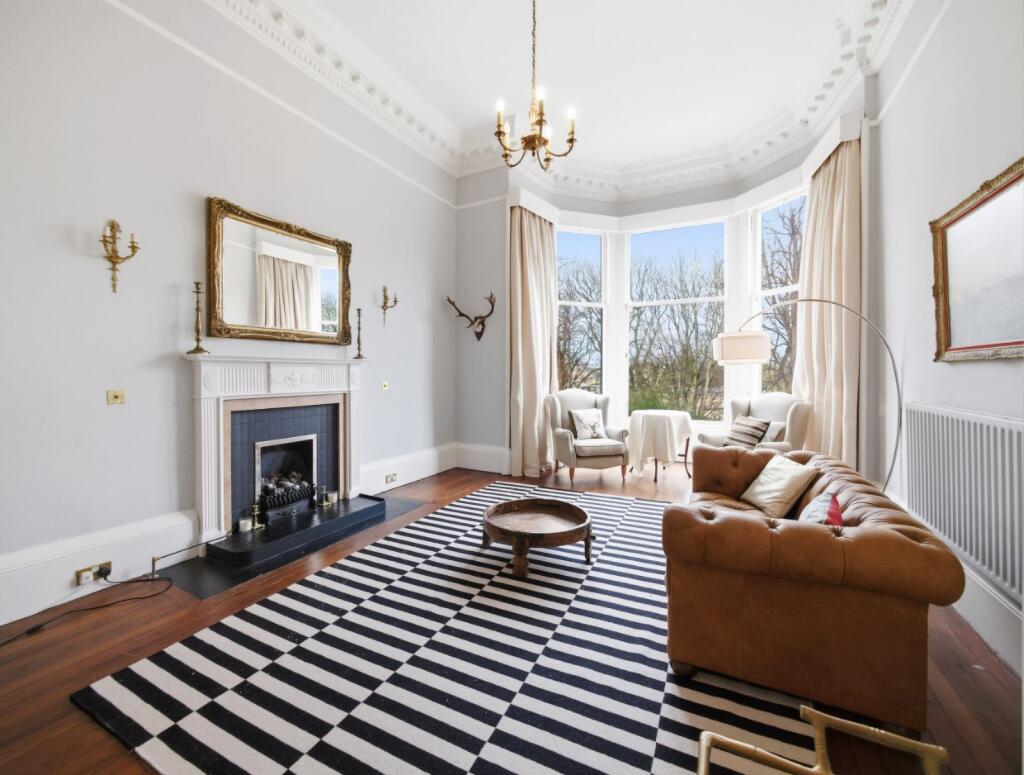 Main image of property: 10/3 Douglas Crescent, West End, Edinburgh, EH12