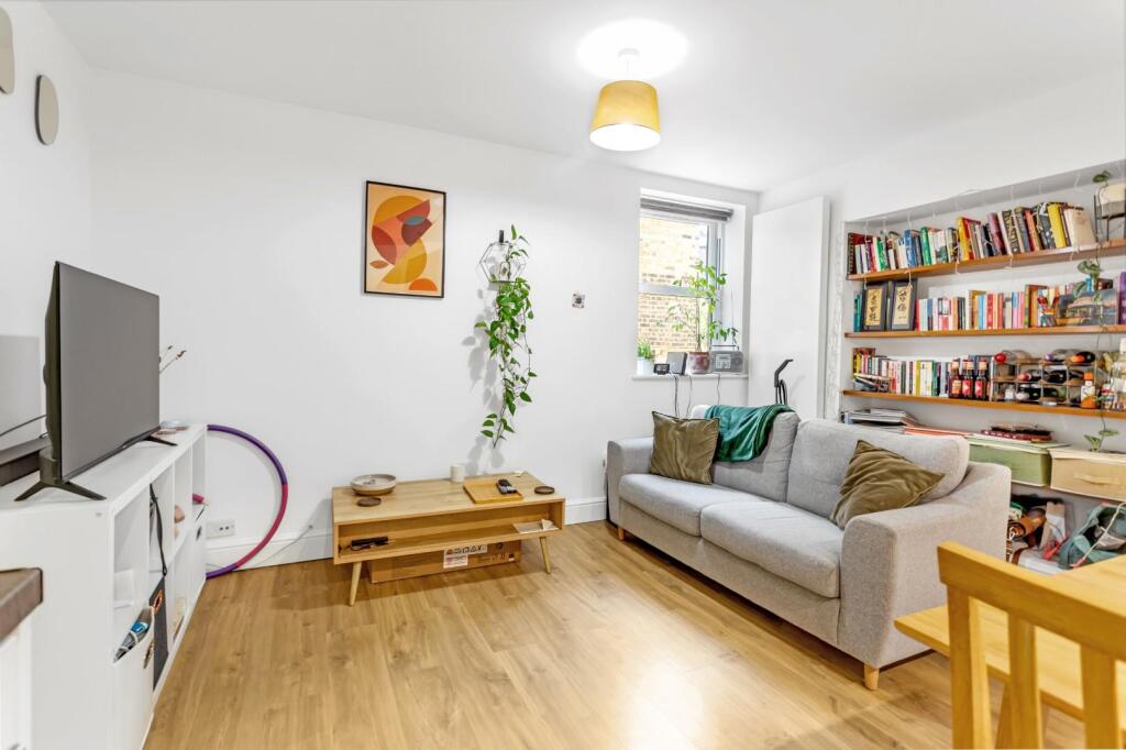 Main image of property: Alexandra Grove London, N4