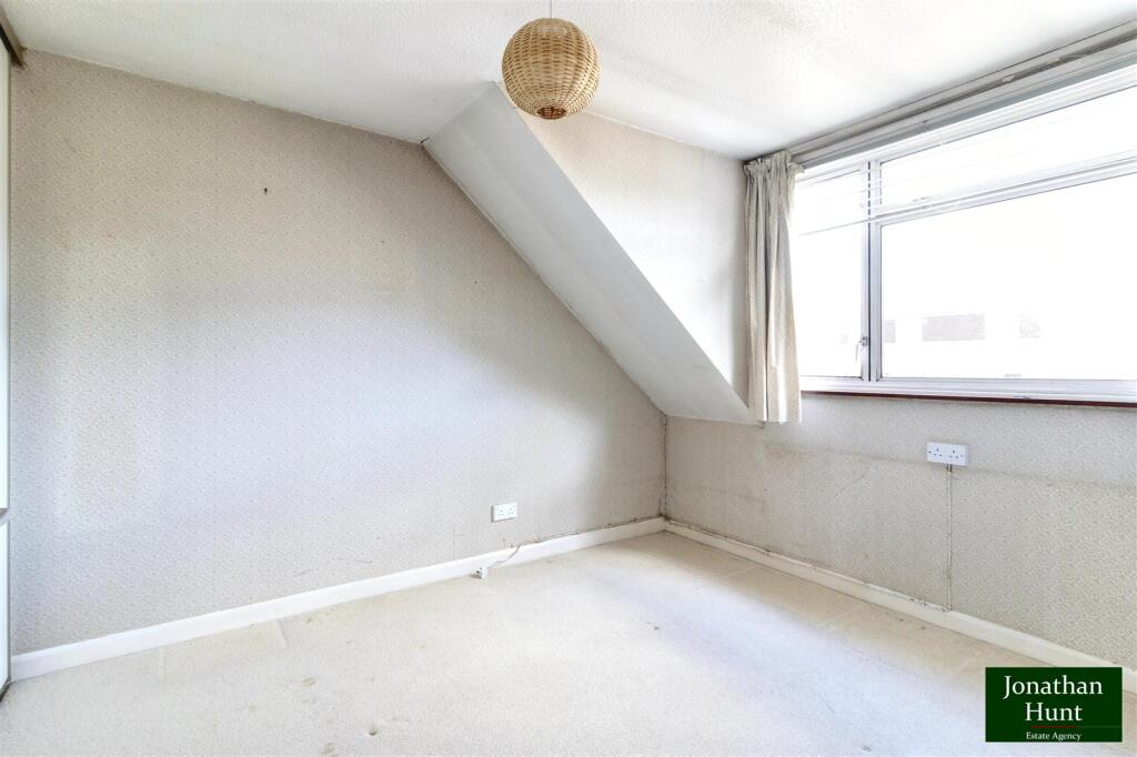 House in Stevenage - More