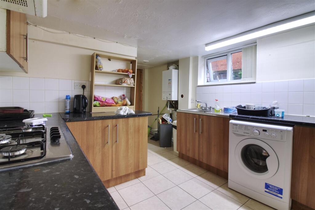 7 bedroom house for rent