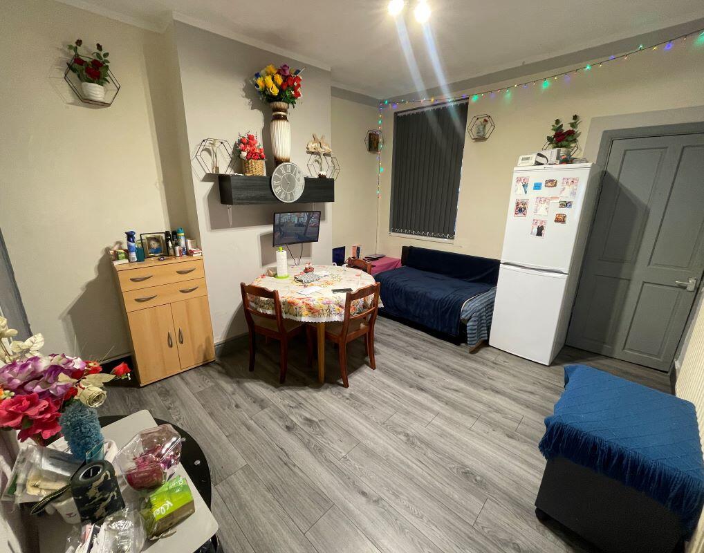 House in Leicester - View 2