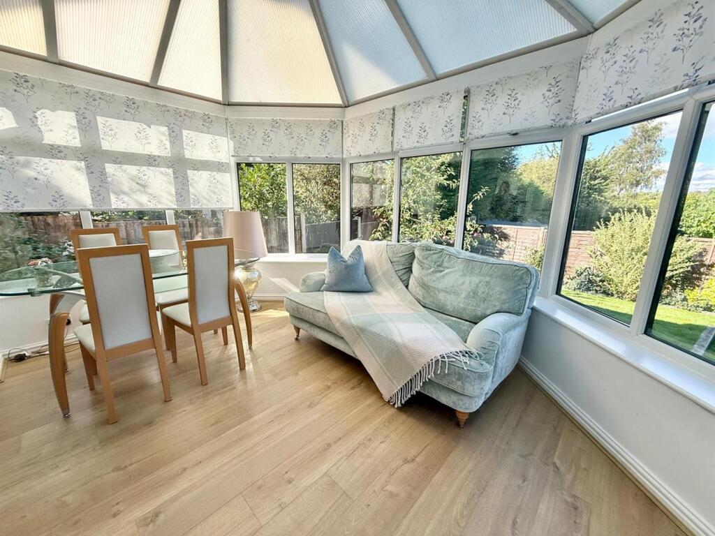 House in Macclesfield, Cheshire East - View 4