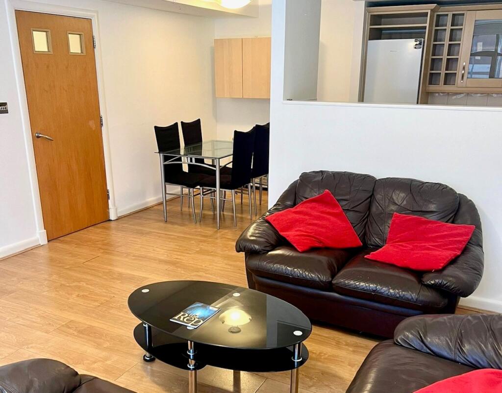 Additional image 4 of Maxim 28, Lionel Street