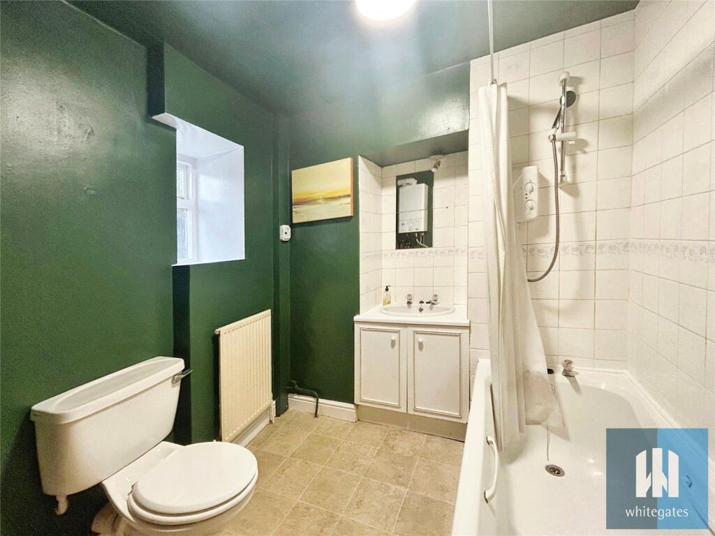 Apartment in Huddersfield - View 5