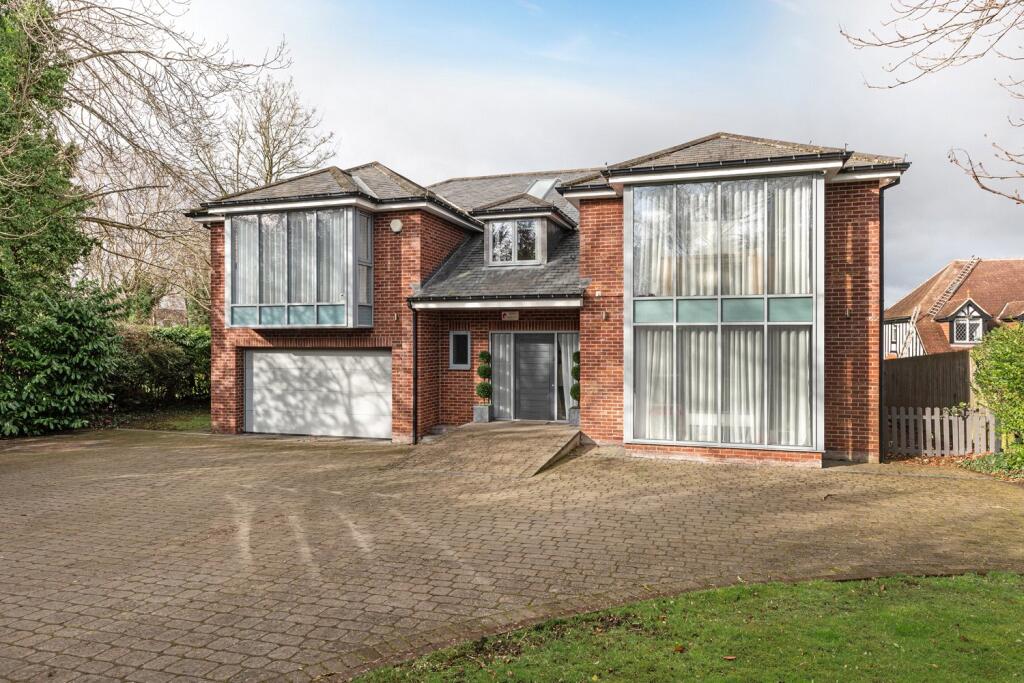 Main image of property: Edge Hill, Darras Hall, Ponteland, Newcastle upon Tyne, NE20