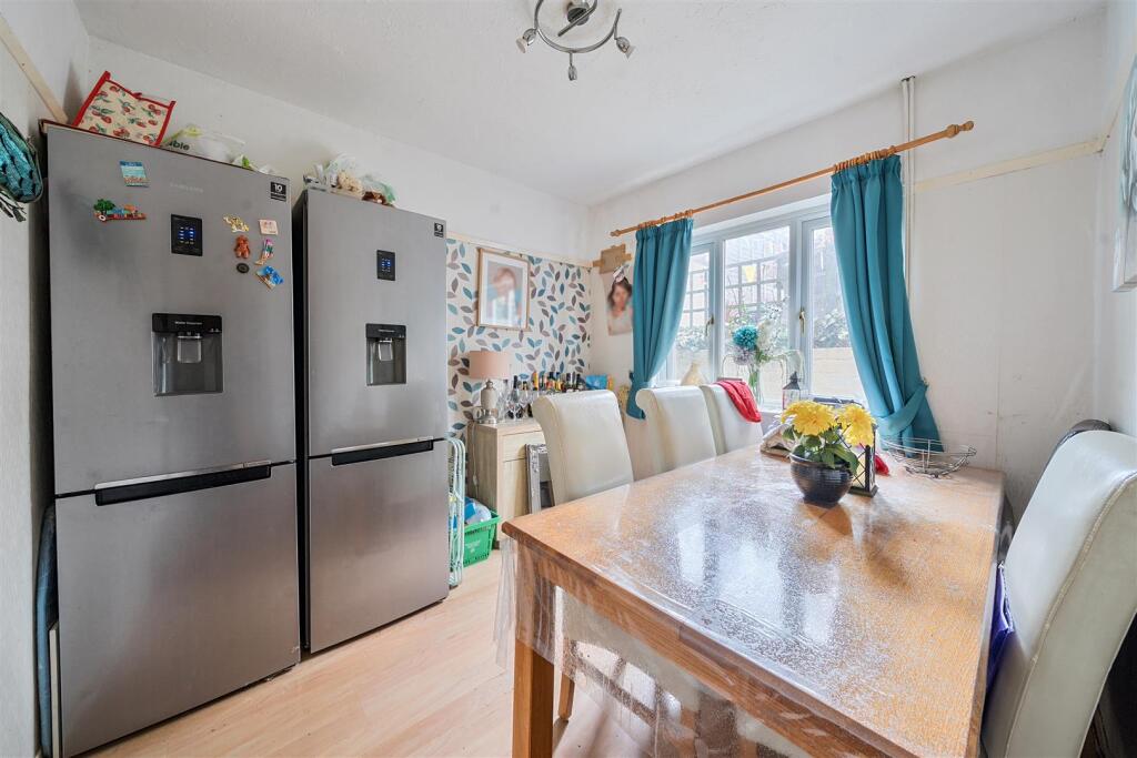 House in Bristol, Stockwood - More