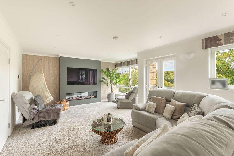 Apartment in Newcastle upon Tyne, Tyne and Wear - View 2