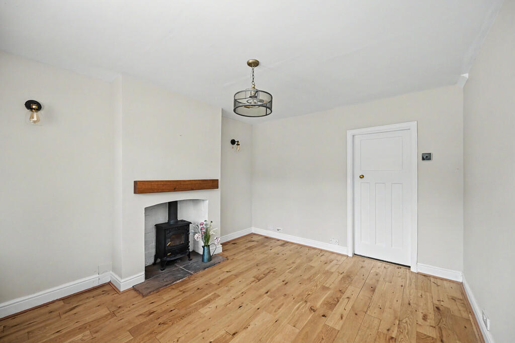 House in Rugby, Warwickshire - View 5