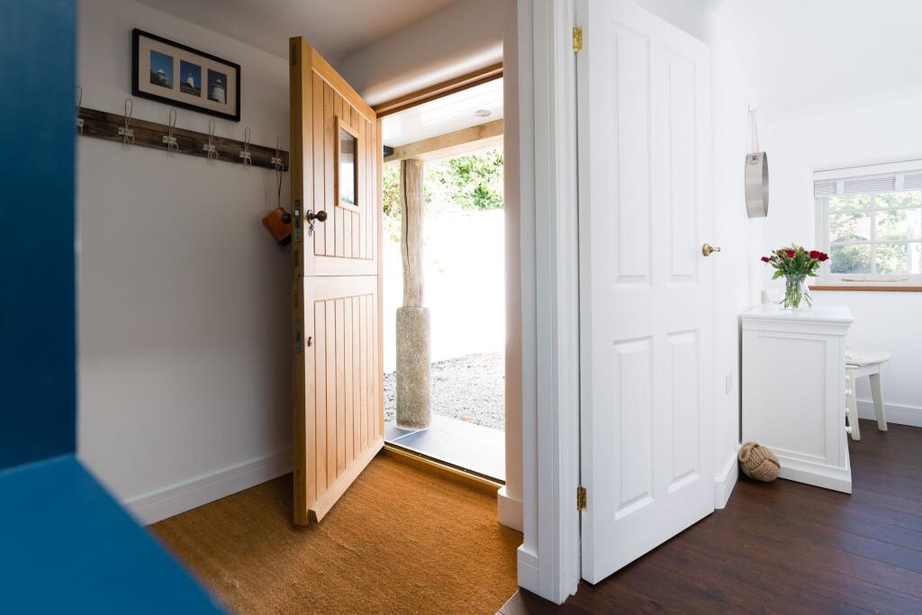 House in Truro - View 5