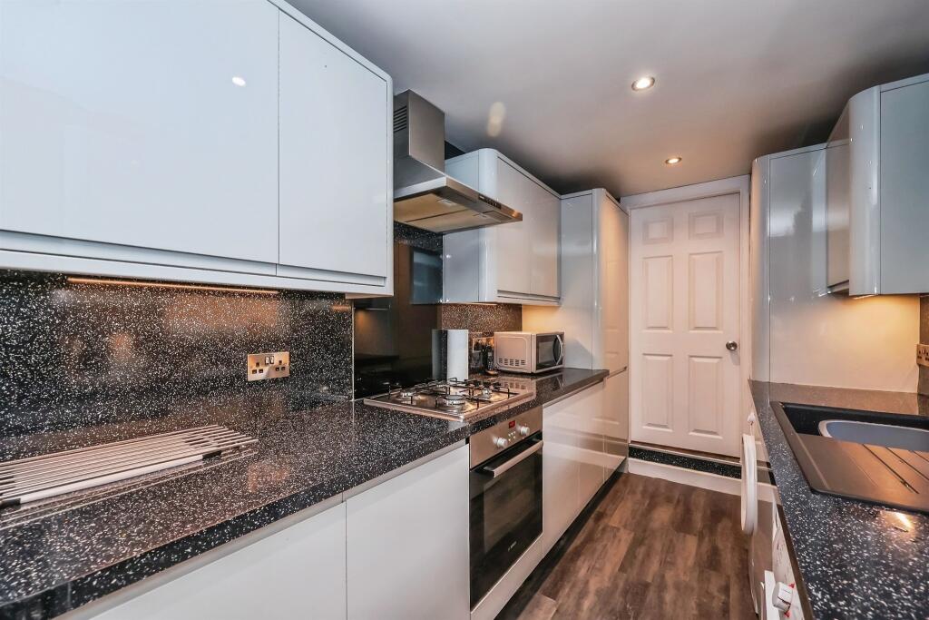 House in Amber Valley, Aldercar and Langley Mill CP - View 3