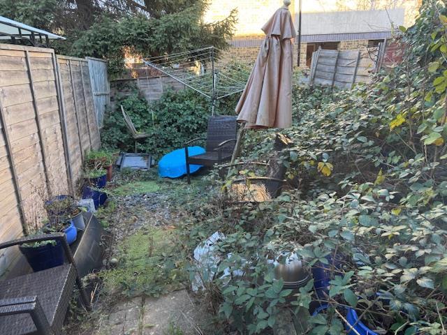 Heather Close, Carterton photo 4