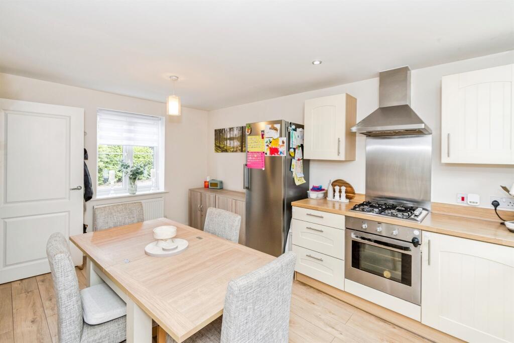 House in Southampton - View 5