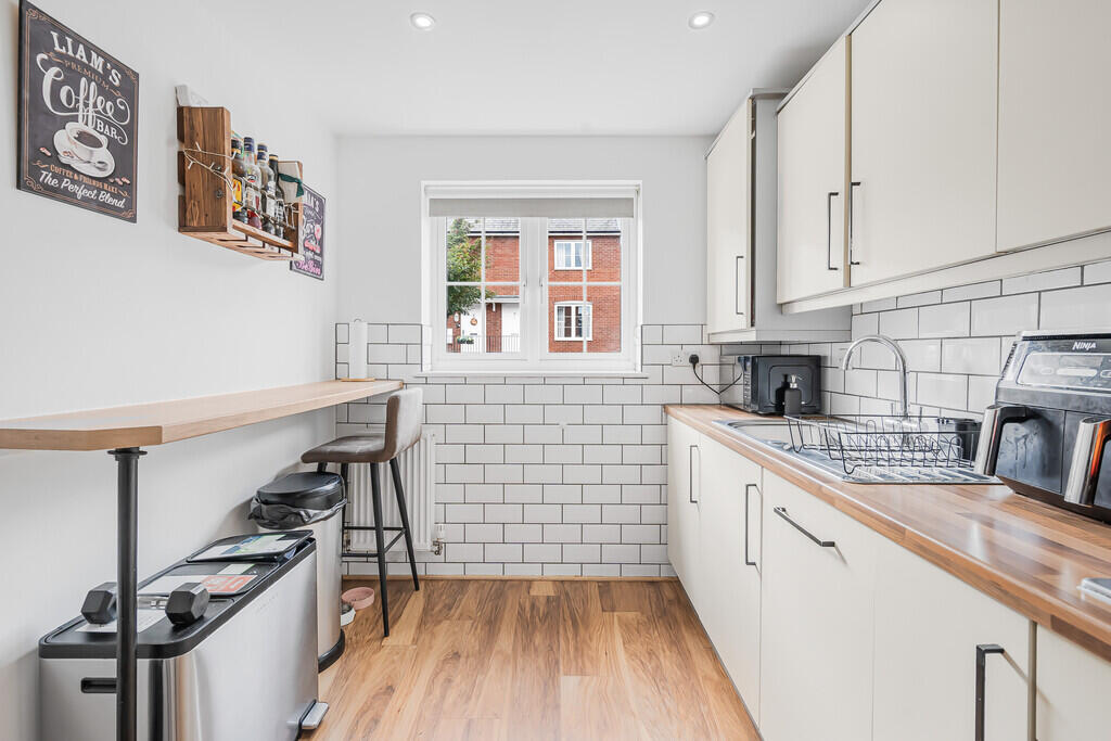House in Exeter - View 5