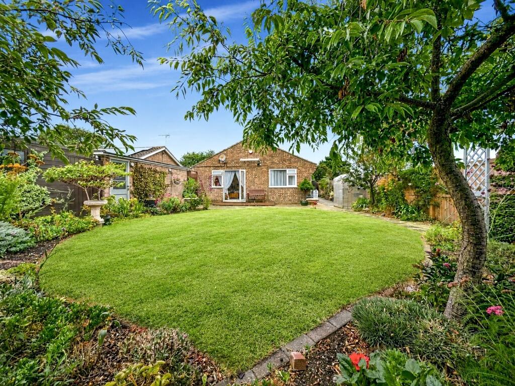 House in Thanet, Kingsgate, Broadstairs and St Peters - More