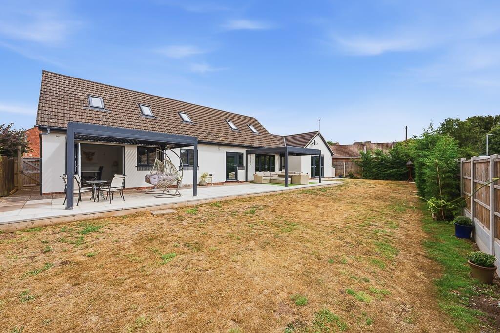 House in Worcester - View 4