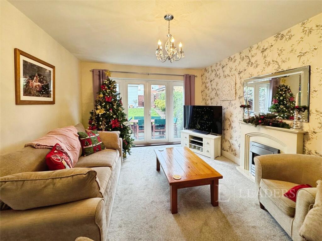 Park Road, St. Osyth, Clacton-on-Sea photo 2