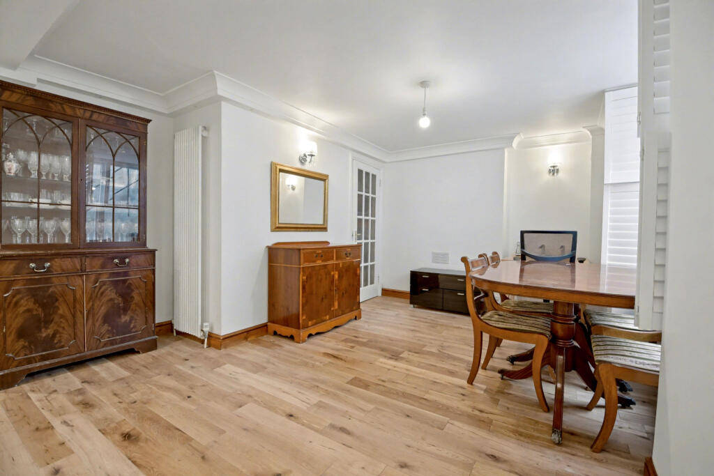 Apartment in London - View 2