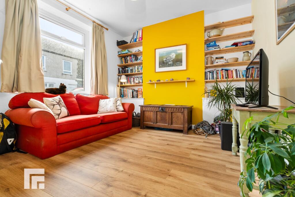 House in Cardiff, Adamsdown - View 2