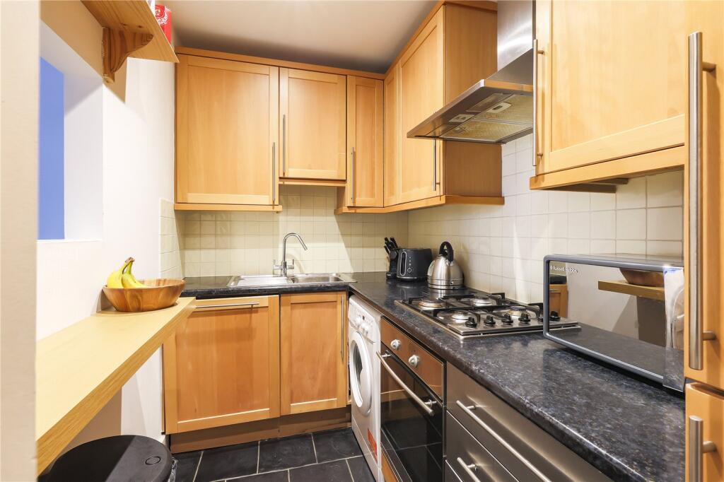 Apartment in London - View 2