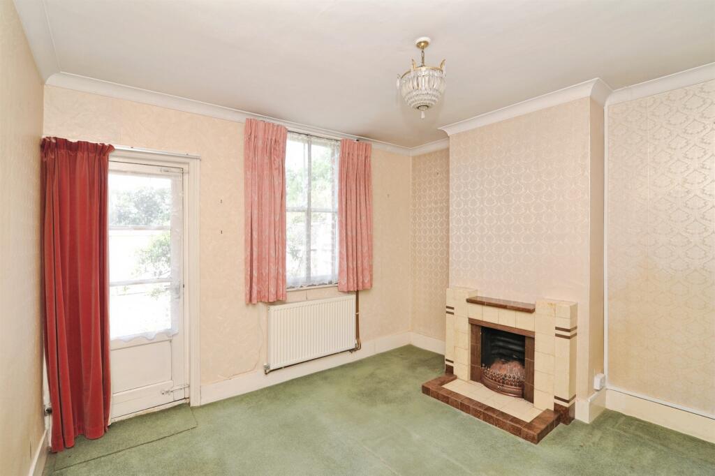 House in Wealden, Hailsham - View 4