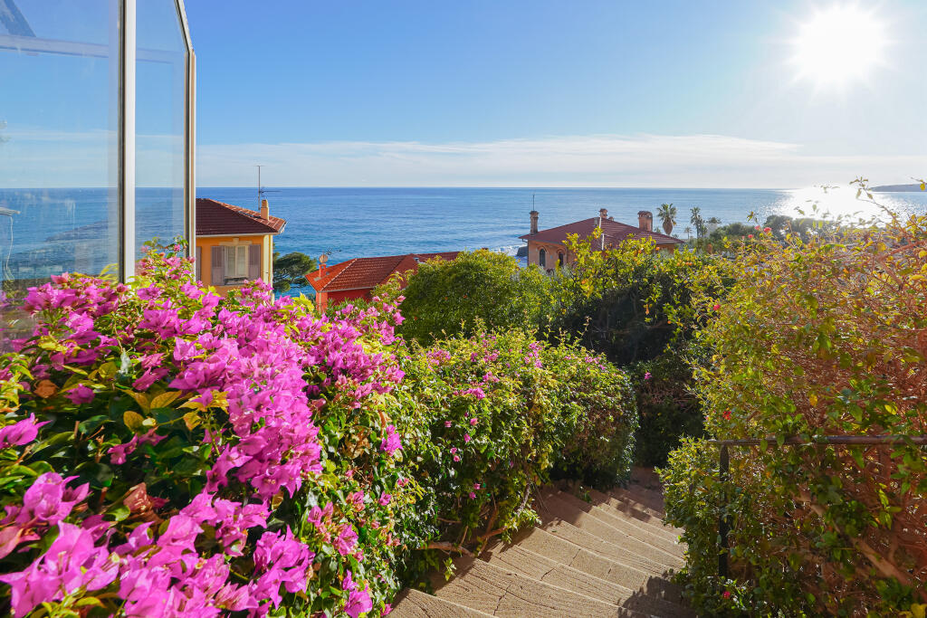 Main image of property: Provence-Alps-Cote d`Azur, Alpes-Maritimes, Cap-d'Ail