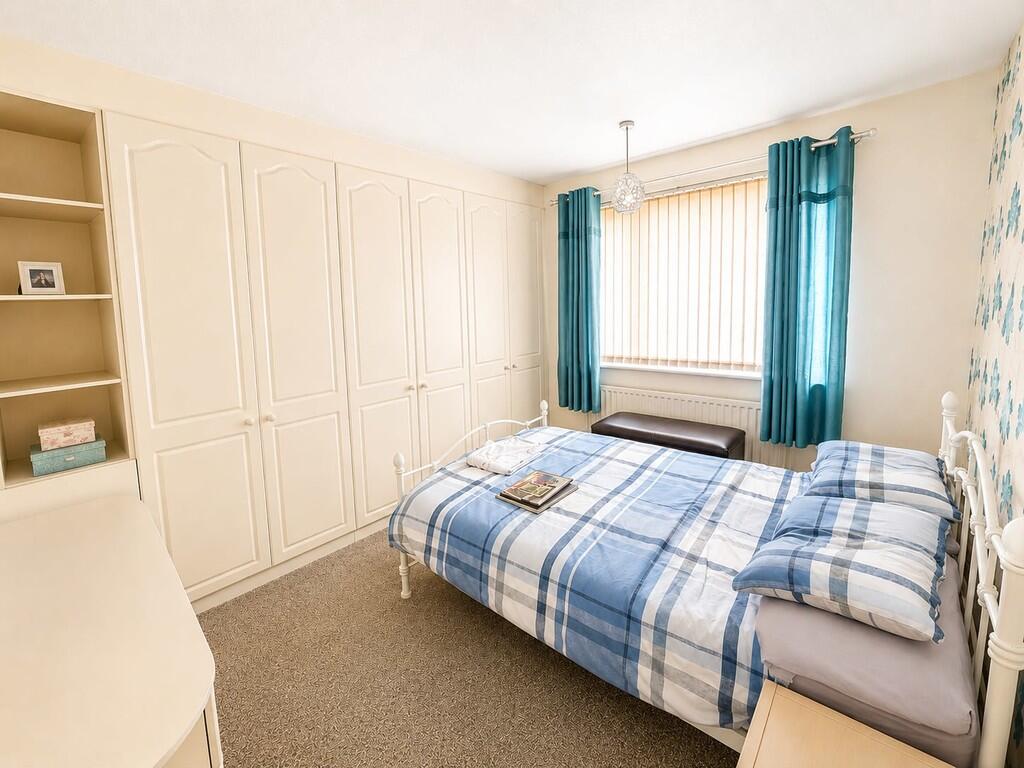 Leaventhorpe Way, Bradford - View 5
