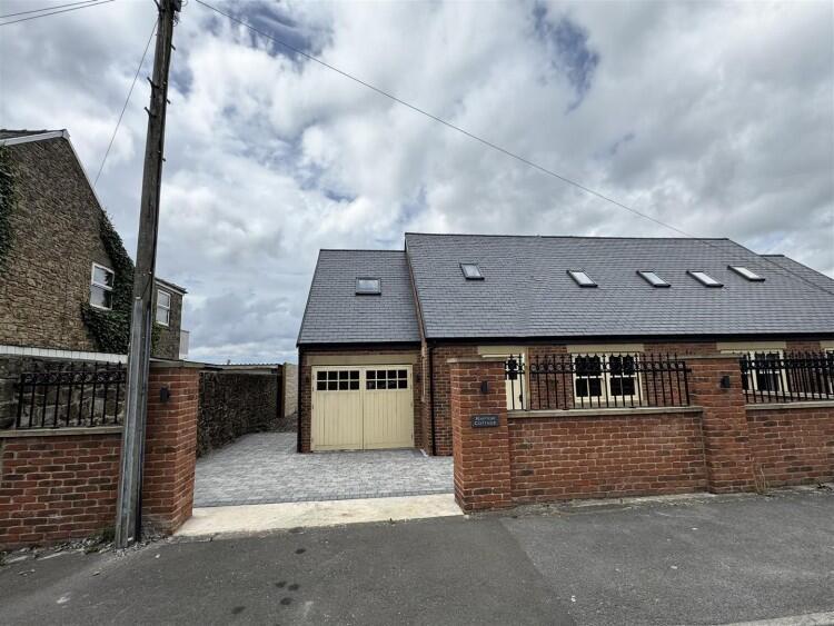 Main image of property: Iveston