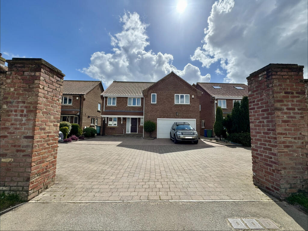 Main image of property: Main Street, Catwick, HU17 5PJ