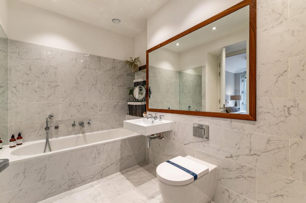 Apartment in Twickenham - View 4