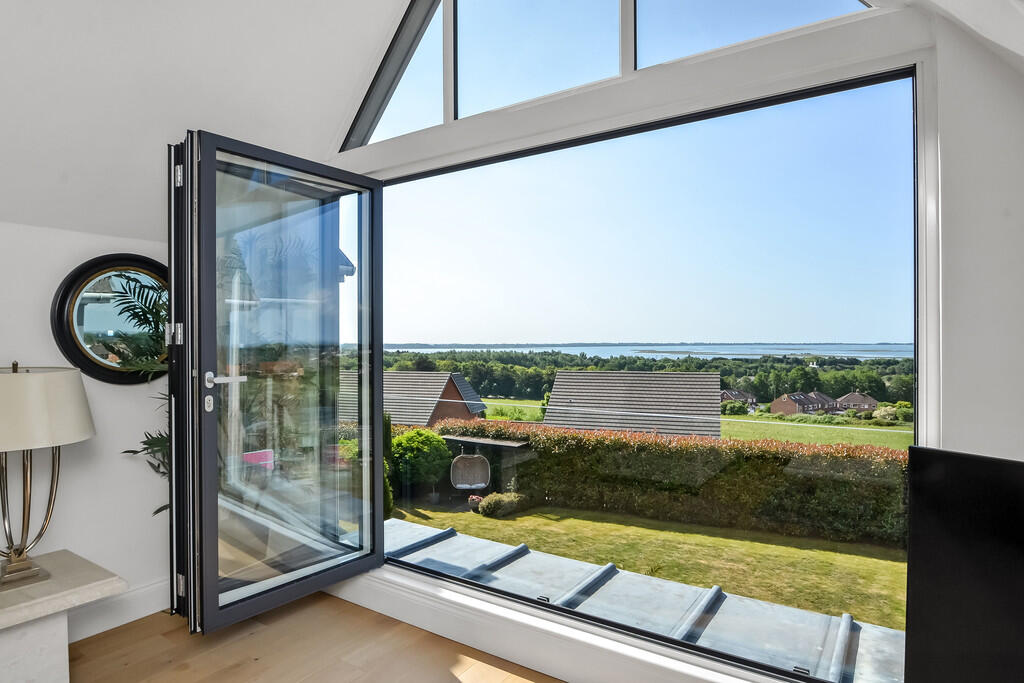 House in Havant, Crookhorn - View 2