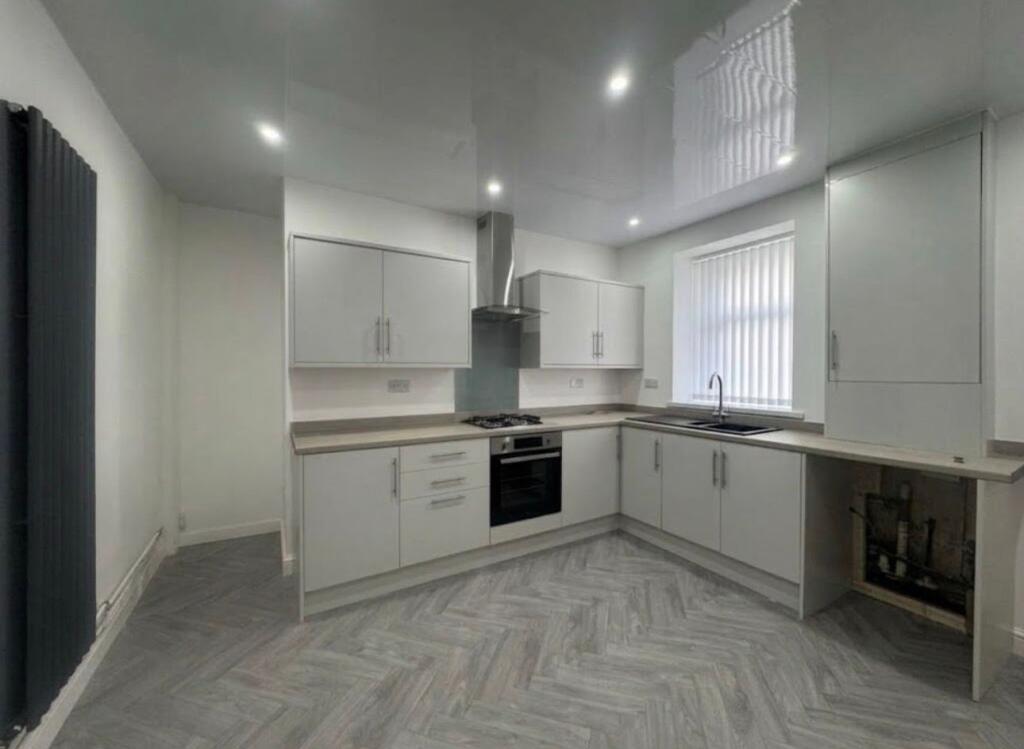 Main image of property: Commercial Street, Bacup, OL13