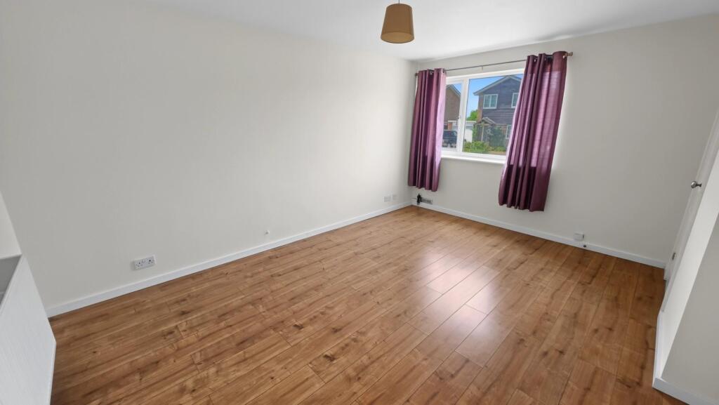 House in Northampton, Hartwell - View 4
