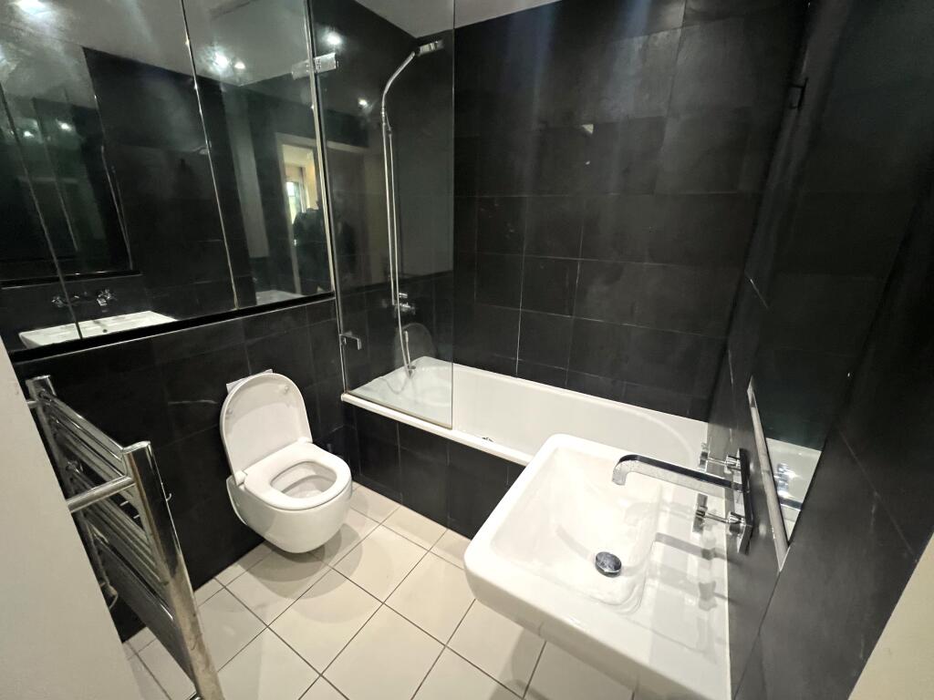 Additional image 4 of The Cube