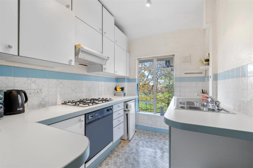 Lansdowne Court, Lansdowne Road, Wimbledon, SW20 photo 3