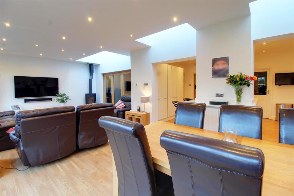 Additional image 16 of Moffats Lane, Brookmans Park