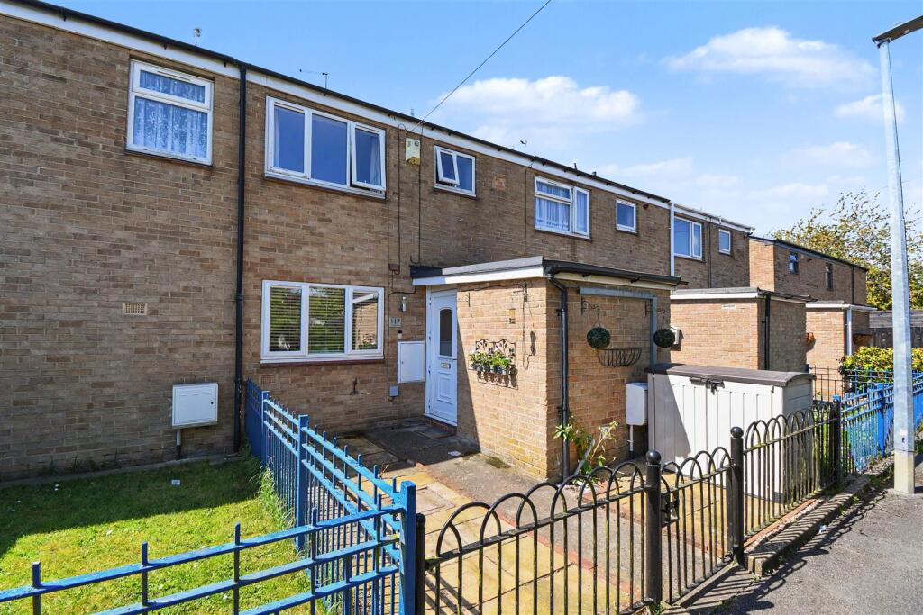 Main image of property: Scampton Garth, Bransholme, Hull