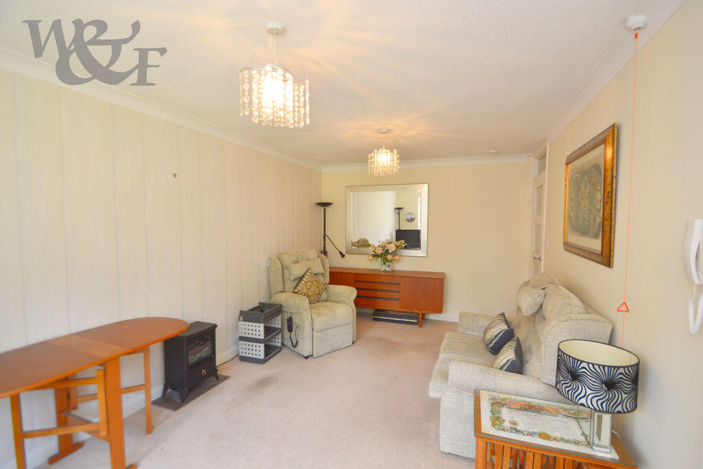Apartment in Birmingham, Wylde Green, Sutton Coldfield - View 4