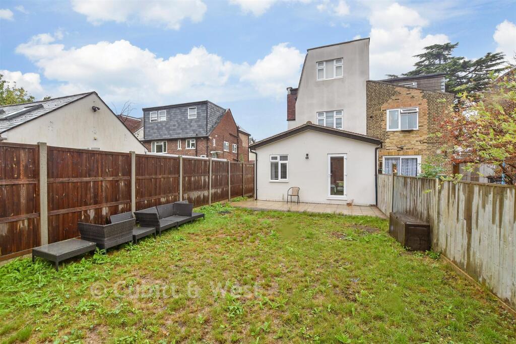 Apartment in Bromley