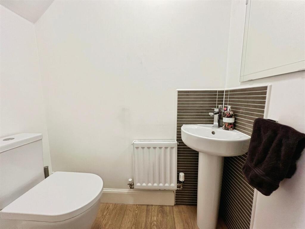 Additional image 23 of Brompton Drive, Bradford, BD10 0DW