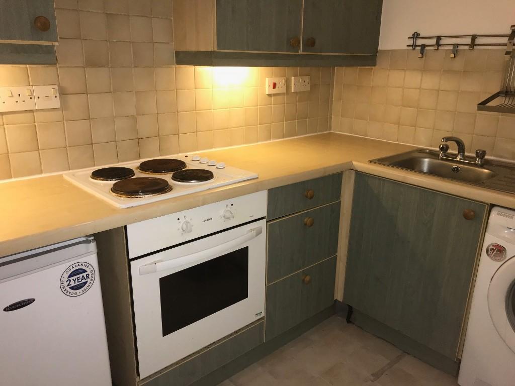 Apartment in Manchester - View 5