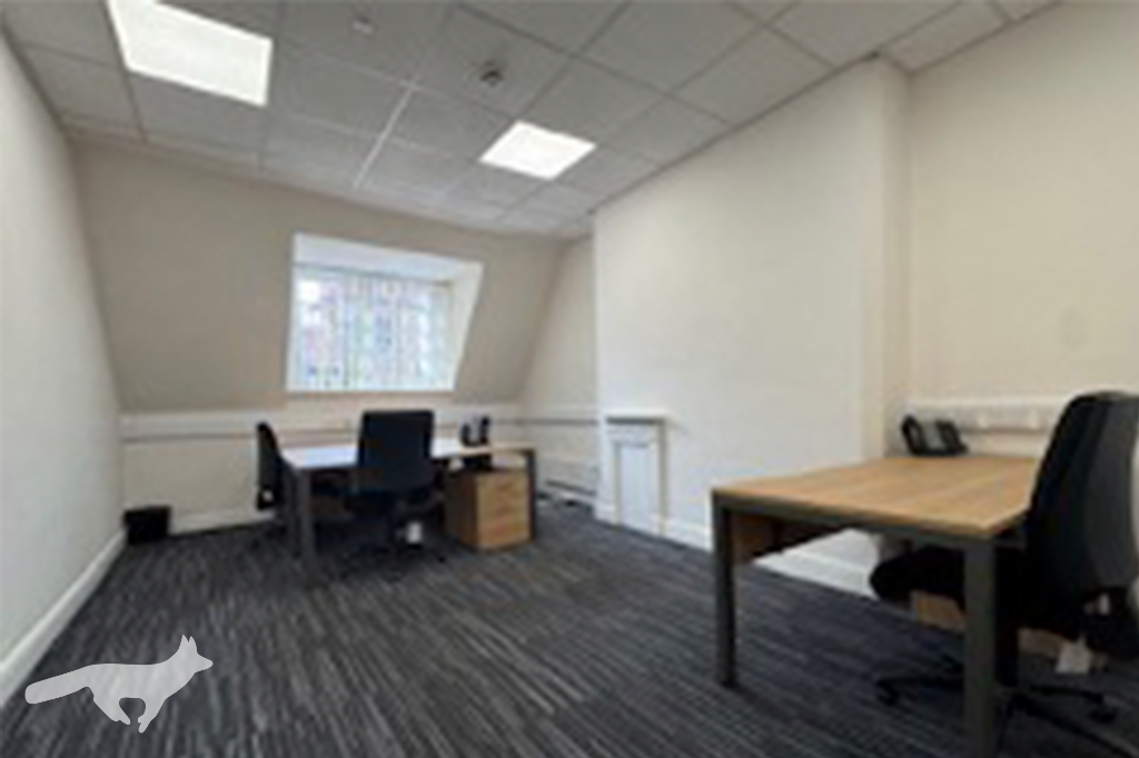 Office: > 4 Desks