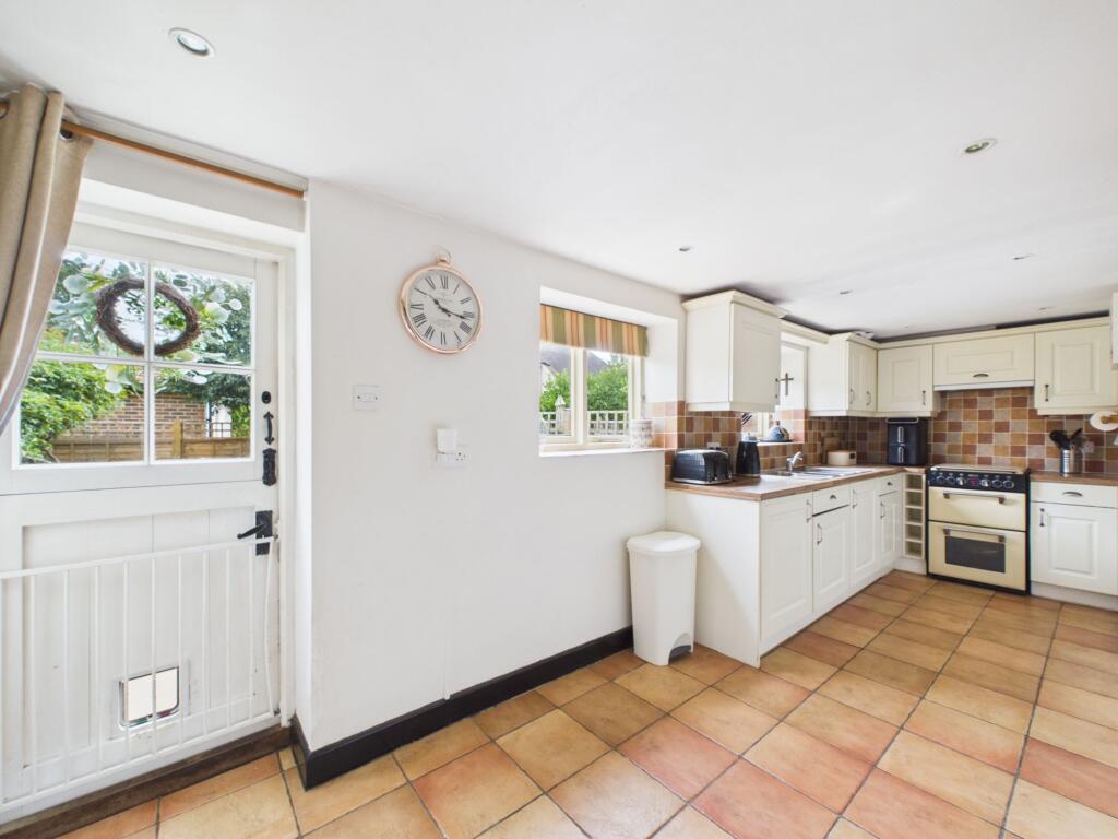 House in Tonbridge - More