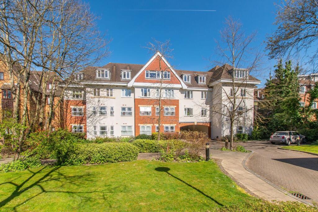Apartment in London - More