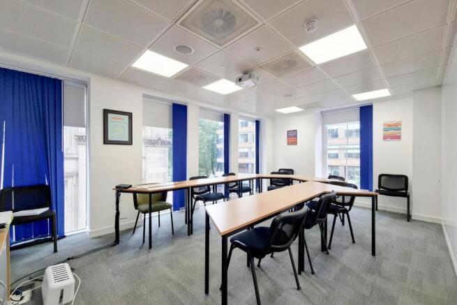 76Meeting_Room_320.jpg