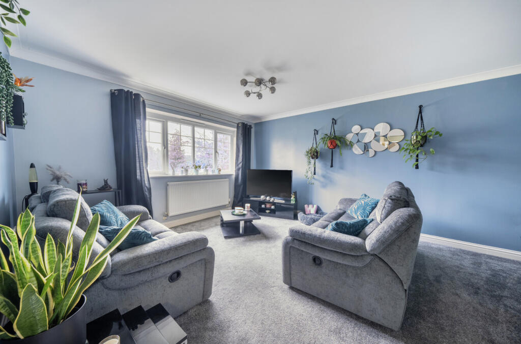 Main image of property: Ashdene Gardens, Reading, Berkshire