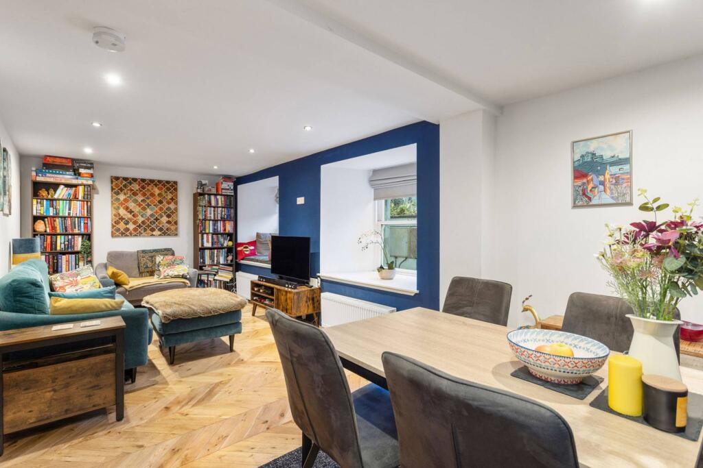 Main image of property: 4/1 Links Gardens, Leith Links, Edinburgh, EH6 7JH