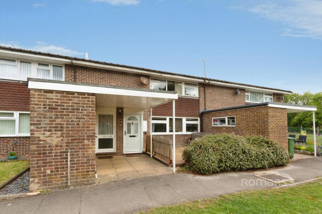 Main image of property: Rowan Road, Tadley, Hampshire, RG26