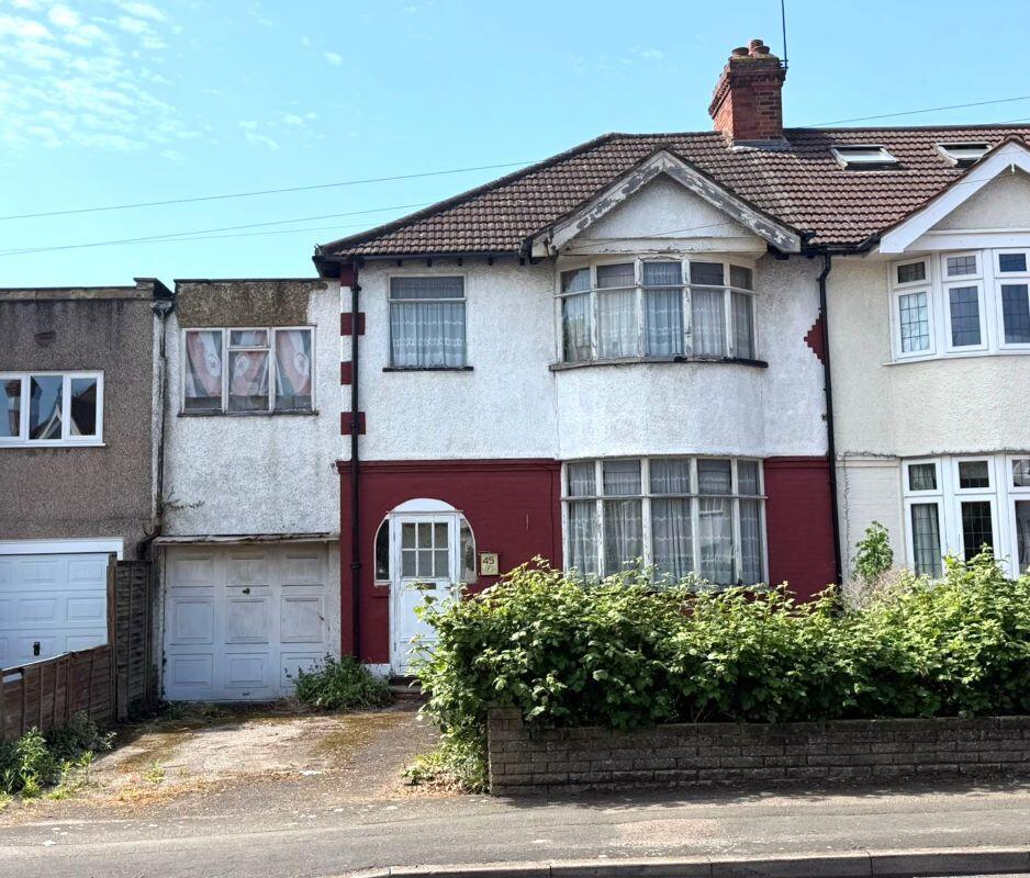 Main image of property: 45 Endlebury Road, North Chingford, E4 6QB
