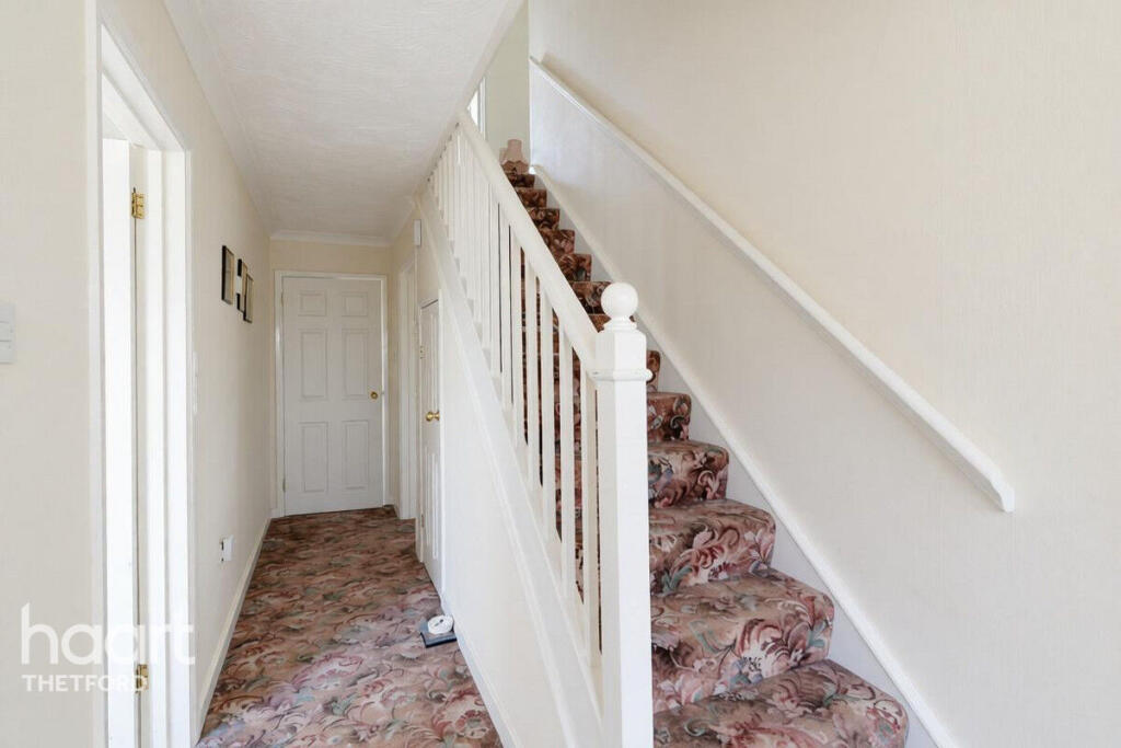 Nunnery Drive, Thetford photo 3